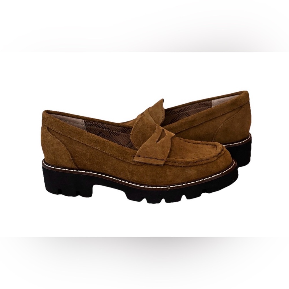 White Mountain Gunner Lug Sole Penny Loafers Size 6.M Brown Suede NWOT